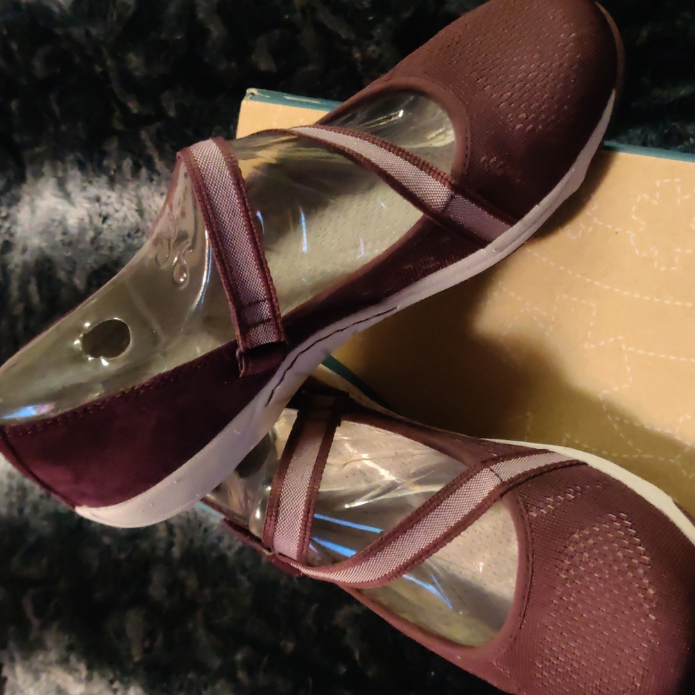 Danskin Heaven Suede Mary Jane